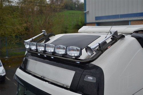 Luce tettuccio barra led - +,