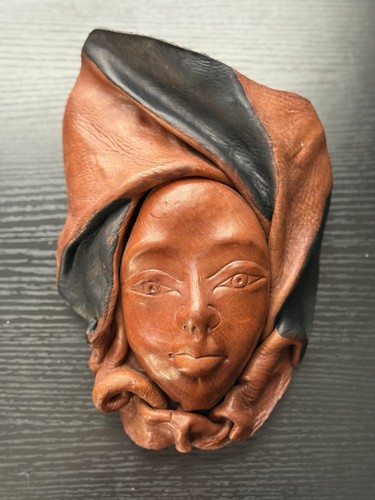 Maschera viso pelle - , modellata
