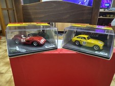 2 Modellini Diorami Ferrari
