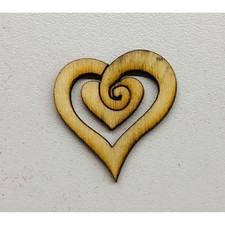 Cuore il legno traforato 3 cm