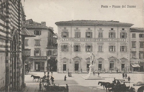 Prato piazza del duomo - -,