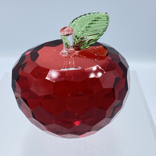 Cristallo tagliato rosso mela