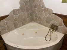 vasca idromassaggio angolare