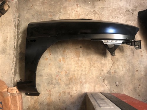 Lancia parafango anteriore - y,
