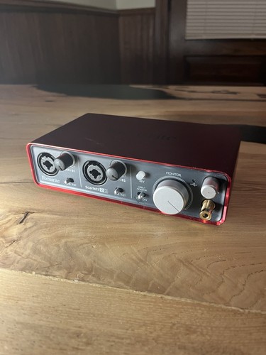 Focusrite scarlett 2i2 - focusrite,