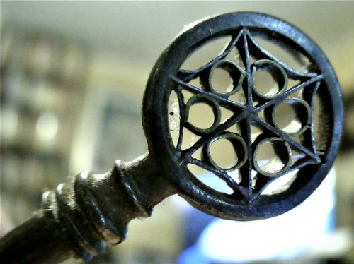 Antica chiave veneziana - 8)--,