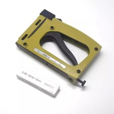 Pistola per unghie manuale