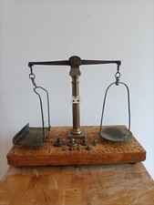 ANTICA BILANCIA a due piatti in ottone primi novecento per farmacia e orafo