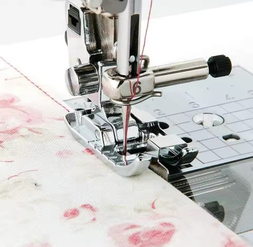 Piedino overlock per macchine - piedino,