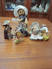 Composizione Di Bamboline Da vetrina