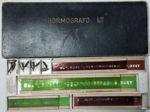 Scatola con normografi - scatola,