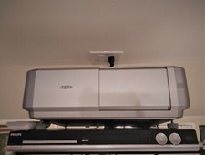 SANYO PLV-Z4 LCD Projector