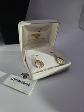 Orecchini pendenti goccia oro