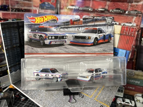 Hot wheels premium - premium, 2