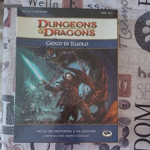 Dungeons dragons starter - &,