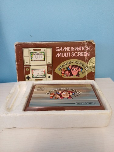 Nintendo game and watch - &,