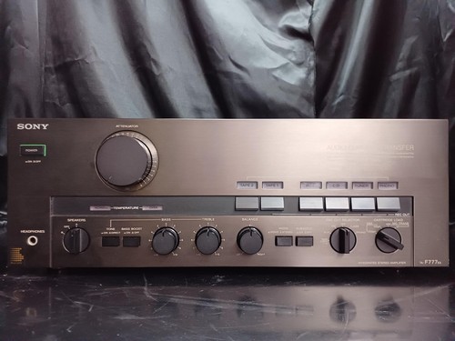 Amplificatore stereo integrato