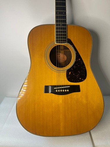 Chitarra acustica vintage