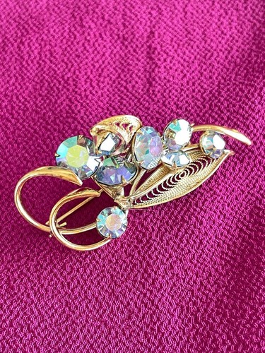 Spilla vintage con fiori