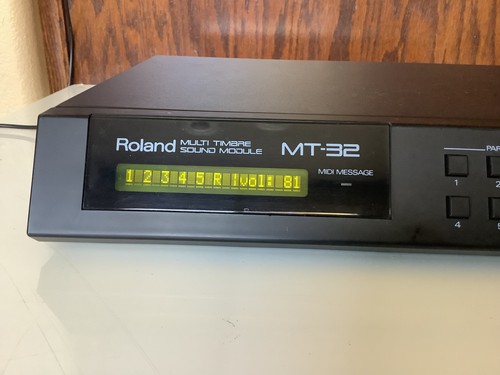 Roland con adattatore di - con,