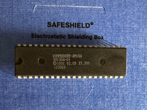 Commodore amiga kickstart rom - commodore,