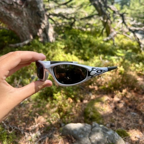 Oakley straight jacket vintage