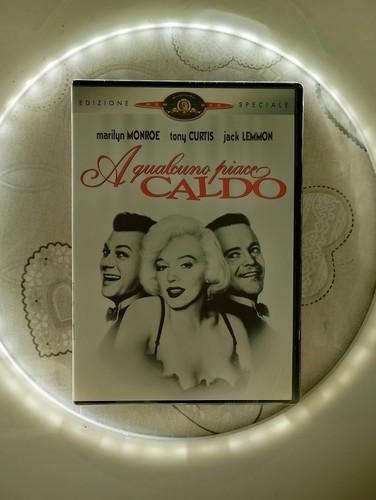 Qualcuno piace caldo - caldo,