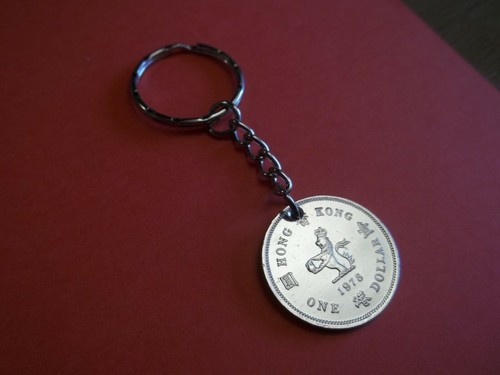 One dollar coin hong - one,