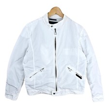 Giacca a vento leggera bianca