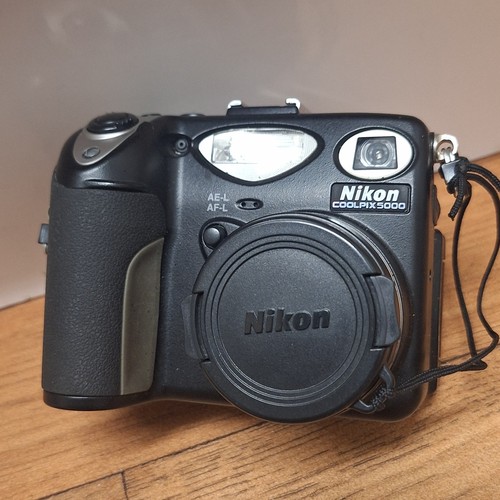 Nikon coolpix 5000 - nikon,