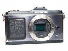 Olympus E-P2 12,3 MP solo