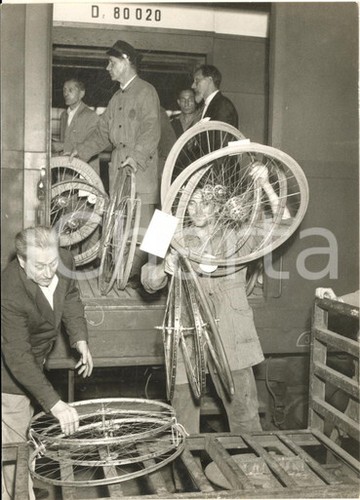 1956 ciclismo milano - 1956, partenza