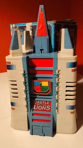 Castello voltron castle of - di,