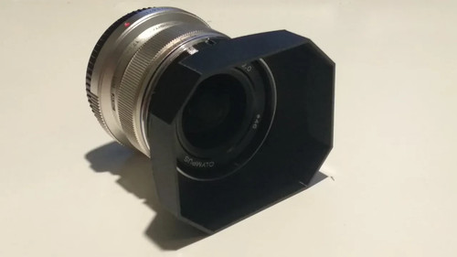 Olympus paraluce - 12, f2.0
