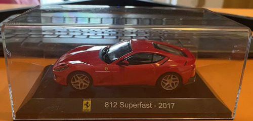 Ferrari 812 superfast 2017 - 812, die