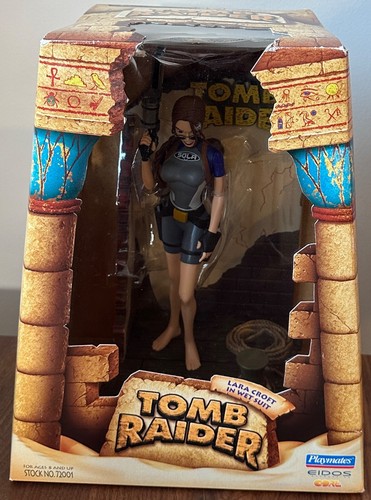 Modellino tomb raider lara - tomb,