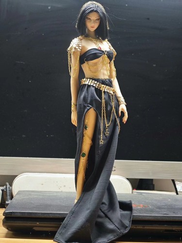 Vestito elegante scala - , 1/6
