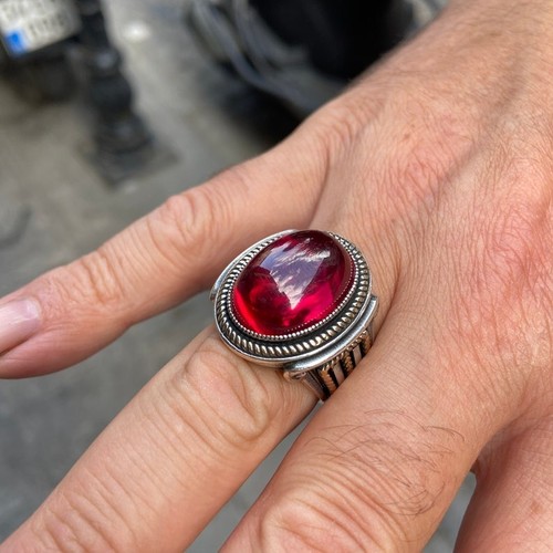 Anello uomo fatto - , mano