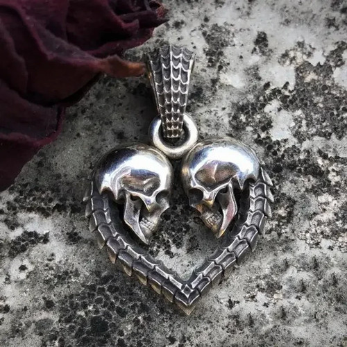 Collana cuore gotico con - 💀,