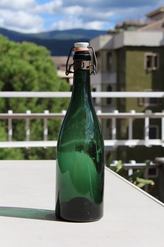 Antica bottiglia vetro fine - di,