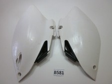 FIANCATINE LATERALI POSTERIORI YZ 125 / 250 YZF 450 06 / 09 TABELLE PORTANUMERO 