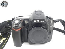 Nikon D90 revisionata
