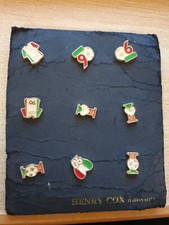 lotto 9 PIN badge spilla spillette soccer Calcio ITALIA 90 WORLD CUP HENRY COX 