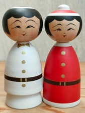 Coppia di bambole natalizie