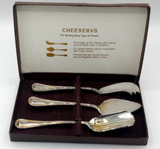 Godinger Cheeservs Set of 3