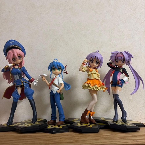 Set pezzi figure lucky star - set, 4