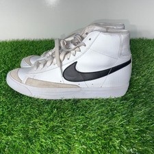 Nike Blazer Mid '77 Sneakers
