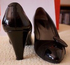 JANET & JANET • Décolleté nere vintage in vernice e raso – usate pochissimo