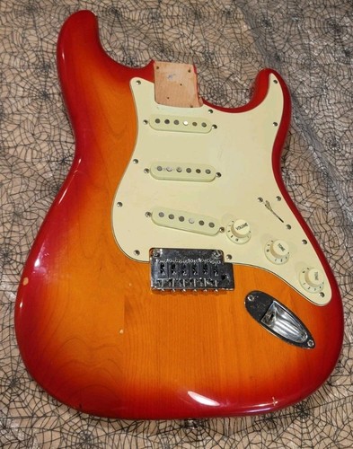 Fender squier stratocaster - fender,