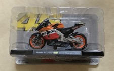 VALENTINO ROSSI 1:18 HONDA RC